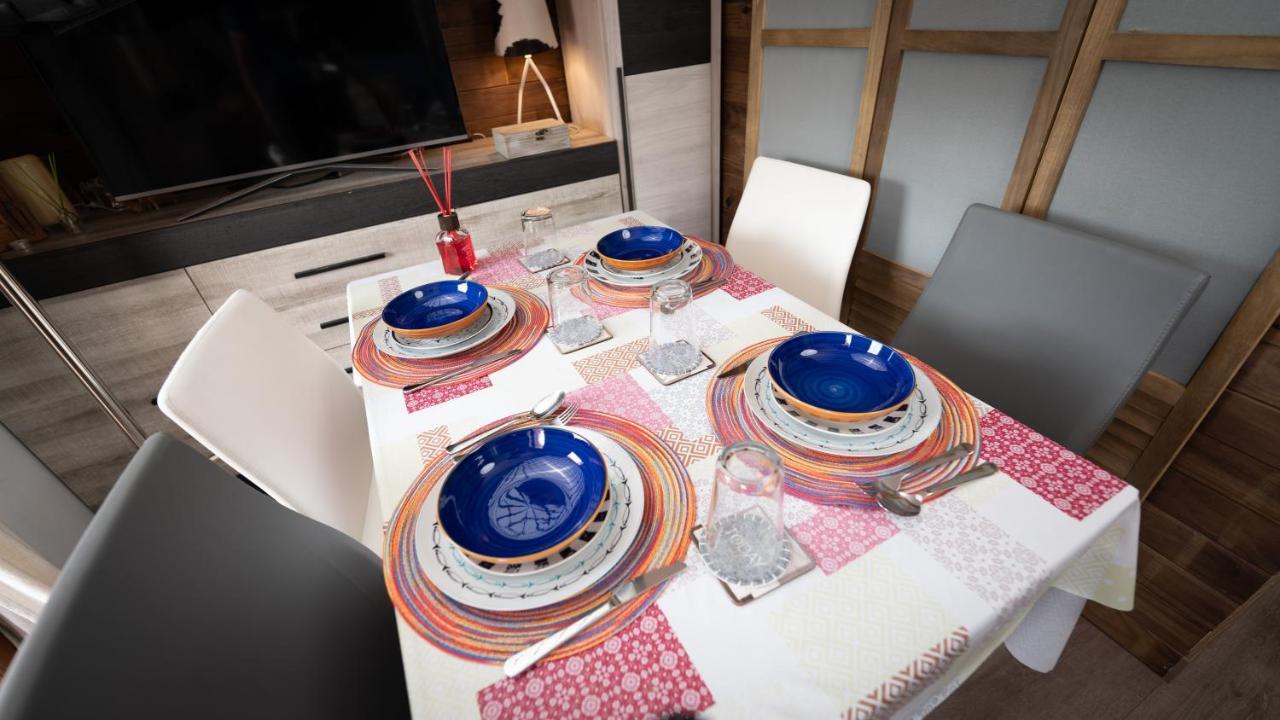 Apartamentos ฟอร์มีกัล ภายนอก รูปภาพ